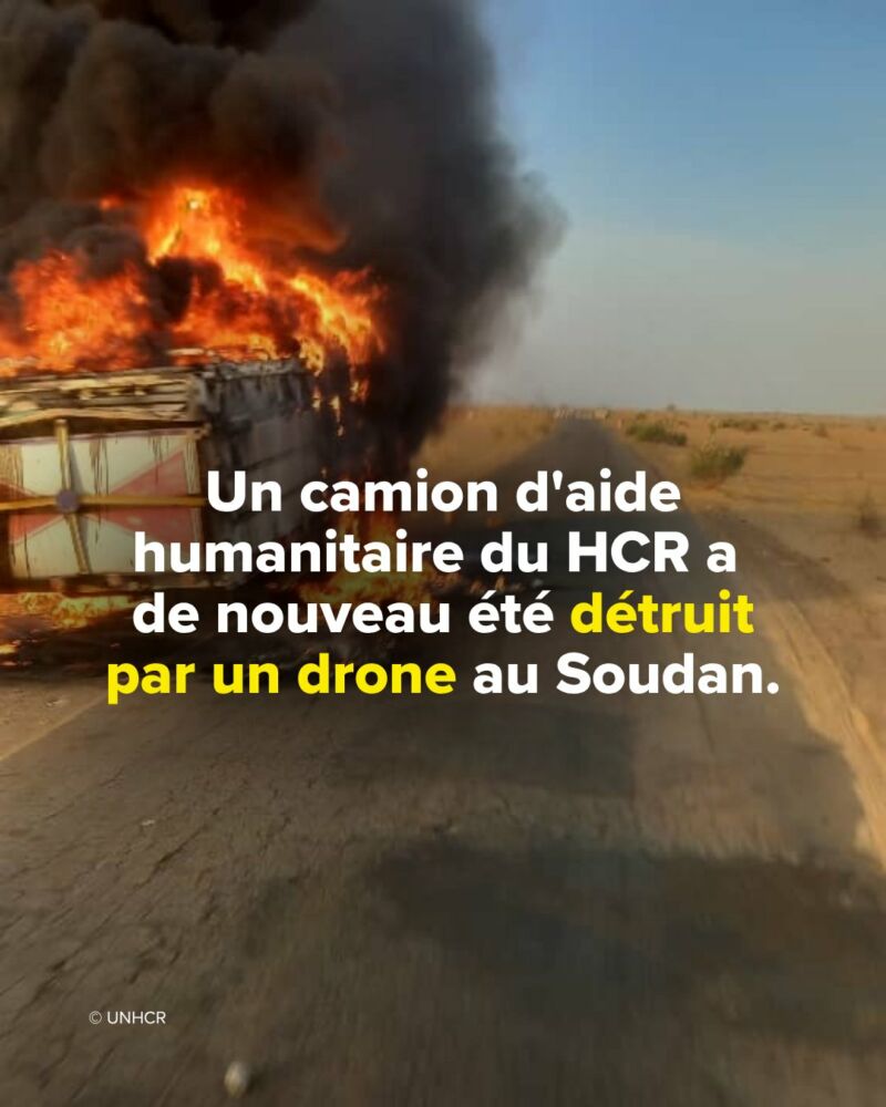 Image for the Tweet beginning: Un camion d'aide du HCR